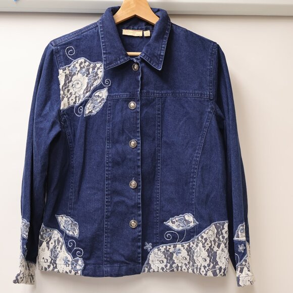 Choices Stunning Denim Jacket with Lace Applique accents Size Petite Medium - Picture 3 of 16